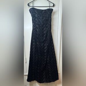 Vintage Y2K Scott McClintock Black Velvet Embroidered Floral Strapless Dress 14P